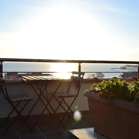 Seaview Penthouse Terrace & Private Garage Апартаменты *