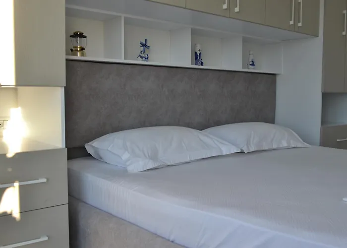 Seaview Penthouse Terrace & Private Garage Lejlighed *